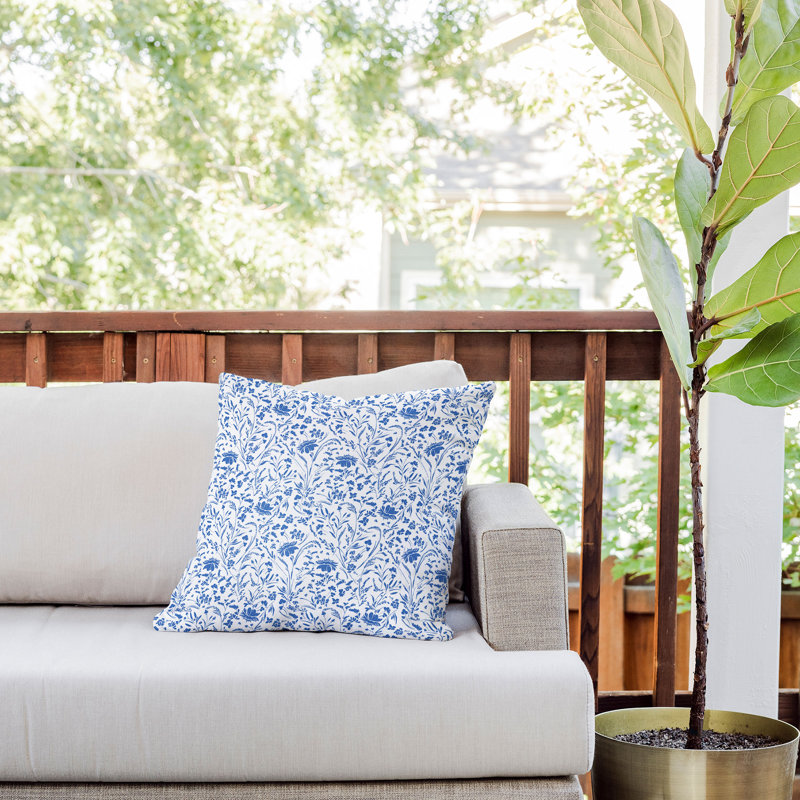 Coussin Marta, H 18 po x l 18 po