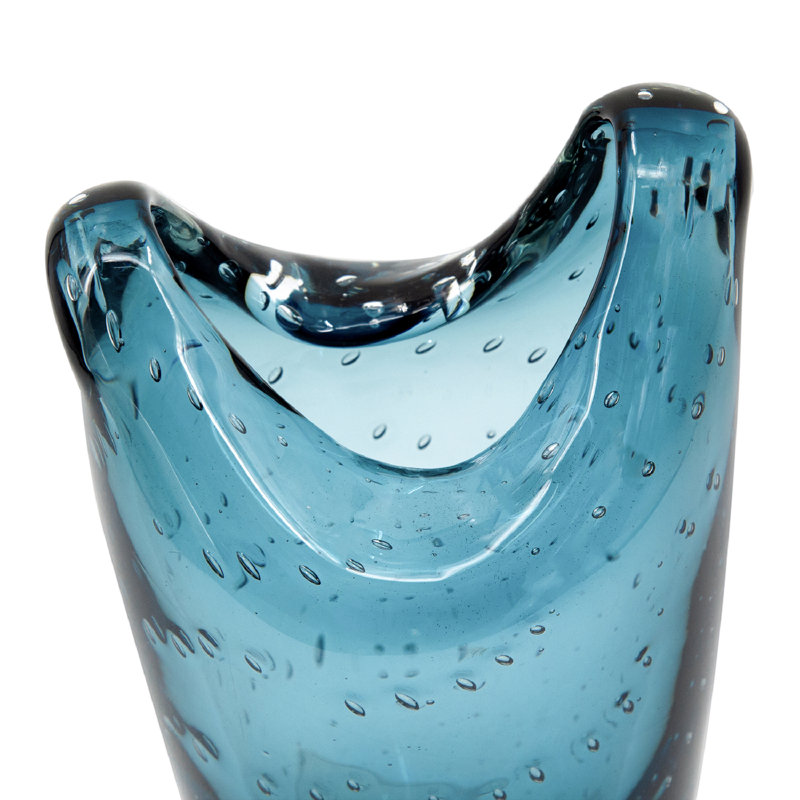 Vase de table en verre bleu Remick, H 10,4 po x l 6,1 po x P 3,1 po