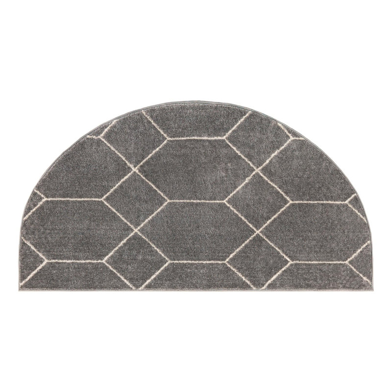 Tapis gris clair Debrodie, Gris clair, Demi-cercle 2 pi 2 po x 3 pi 7 po