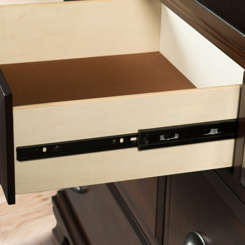 Dravin 61.75'' W 7 - Drawer Dresser, Cherry