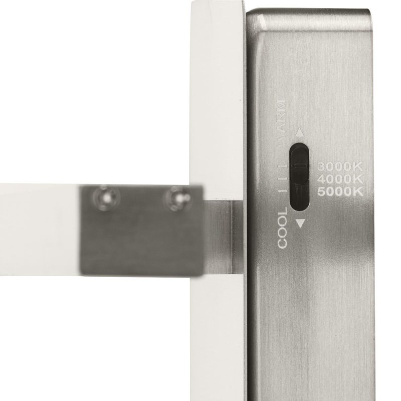 Barre d'éclairage de salle de bain à DEL à intensité variable Phase 5, Nickel brossé