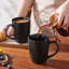Ensemble de tasses 4 pièces noir mat moderne, 4 tasses à café en grès épuré 14 oz, va au lave-vaisselle-124946162-124946161