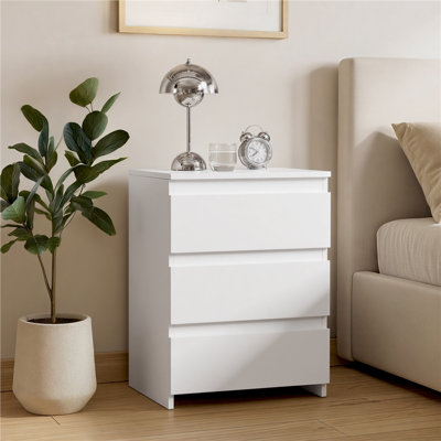 18" W 3 - Drawer Nightstand