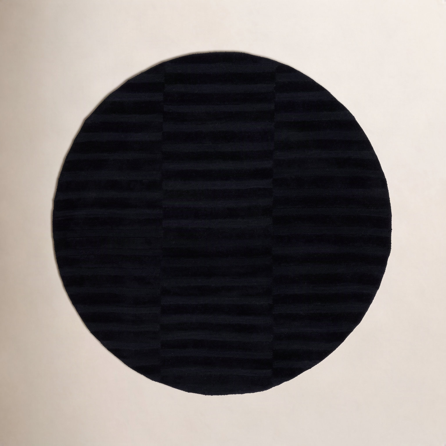 Bunkerville Hand-Woven Striped Rug, Round 6'