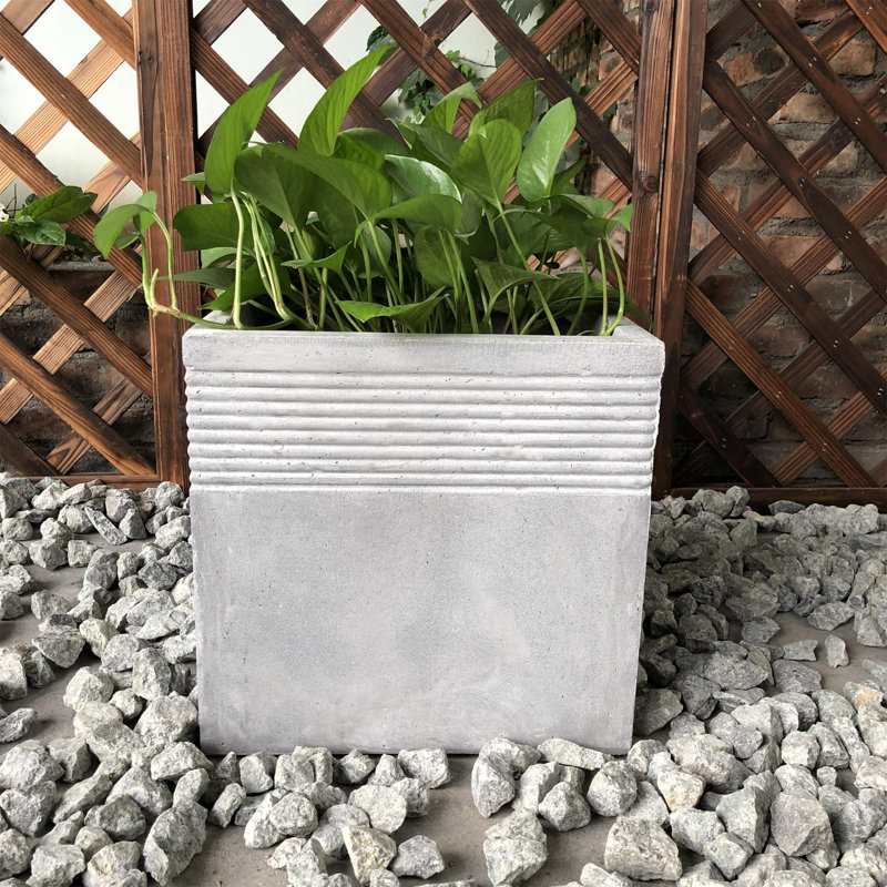 Boîte à fleurs Geiger, H 18 po x l 18 po x p 18 po