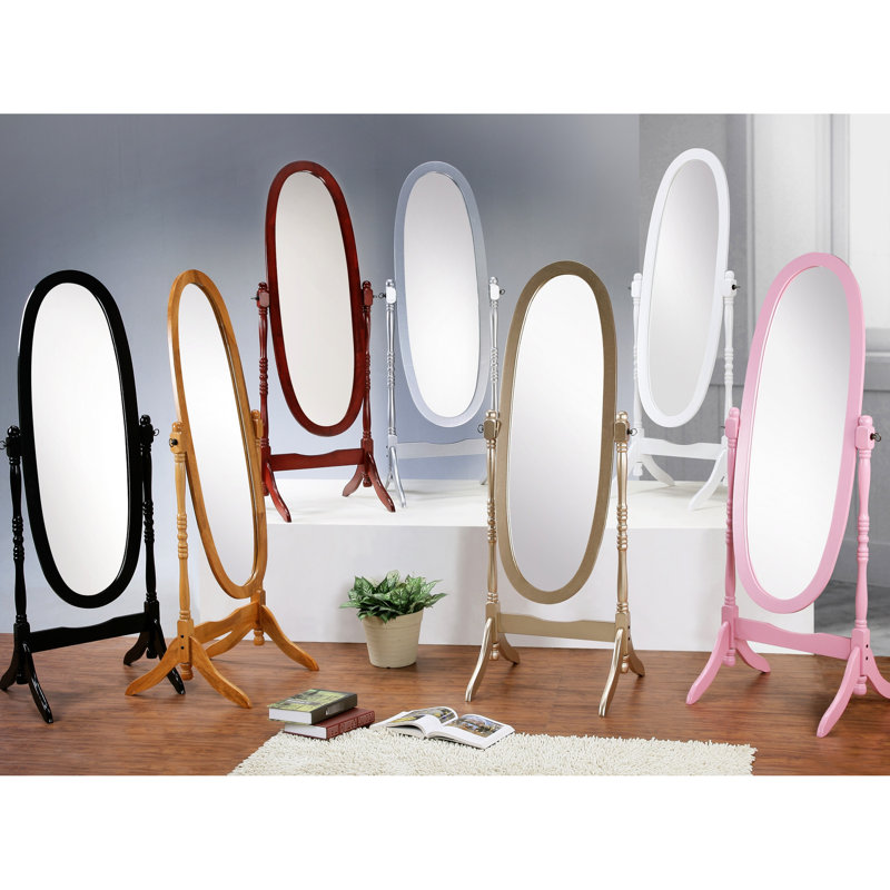 Grand miroir doré de style plancher avec cadre en bois et miroir ovale traditionnel, base stable