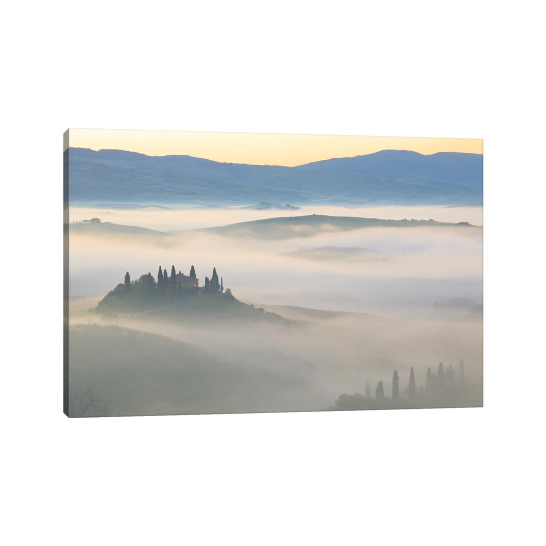 From The Mist, Tuscany, Italy von Jim Nilsen - Galerie-umwickelte Leinwand Giclée auf Leinwand