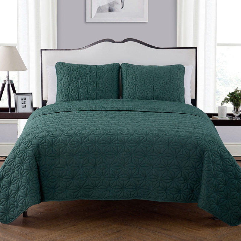 Green King Microfiber Reversible Geometric Quilt Set