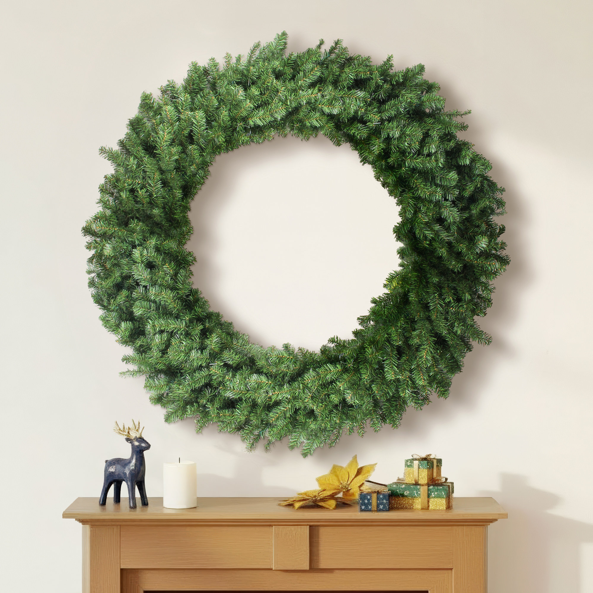 Canadian Pine Artificial Christmas Wreath 48-Inch Unlit