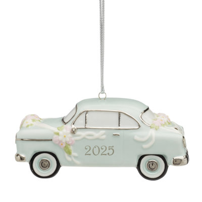 2025 Just Married Vintage Car Ornament