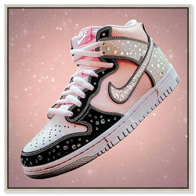 «Glistening clouté Sneaker», impression sur toile par Art Remedy