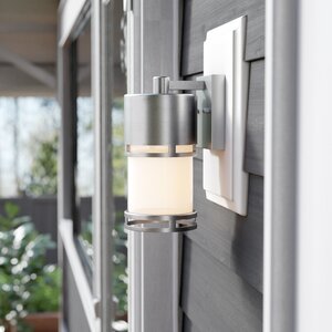 Baniya Outdoor Armed Sconce