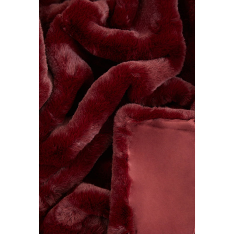 Akiana Bosie Lamina Cream Throw, Red Wine