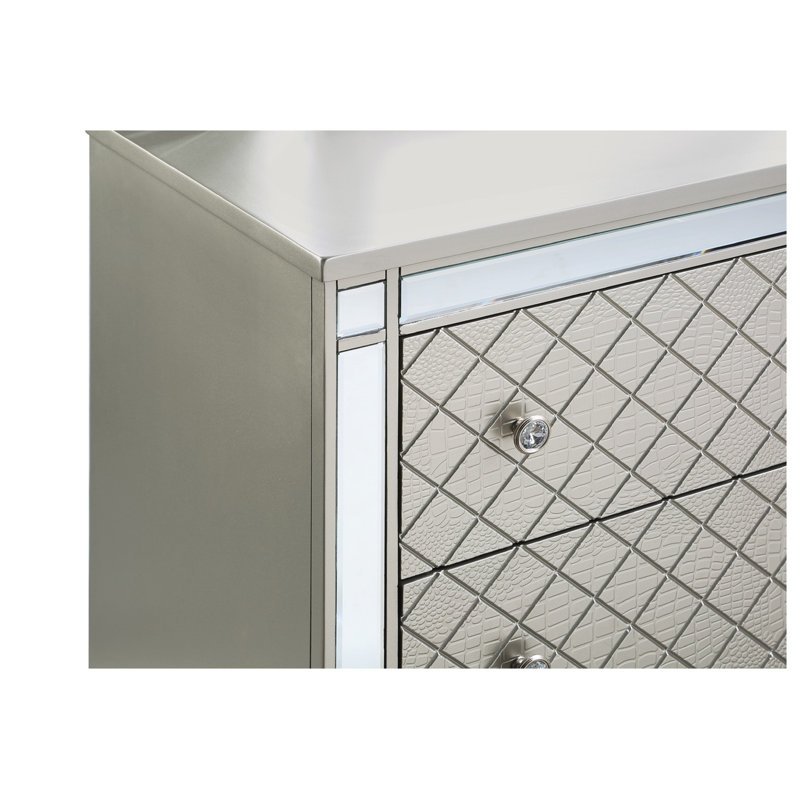 Table de chevet 2 tiroirs Glam avec façades à motif de losanges et accents de miroir argentés