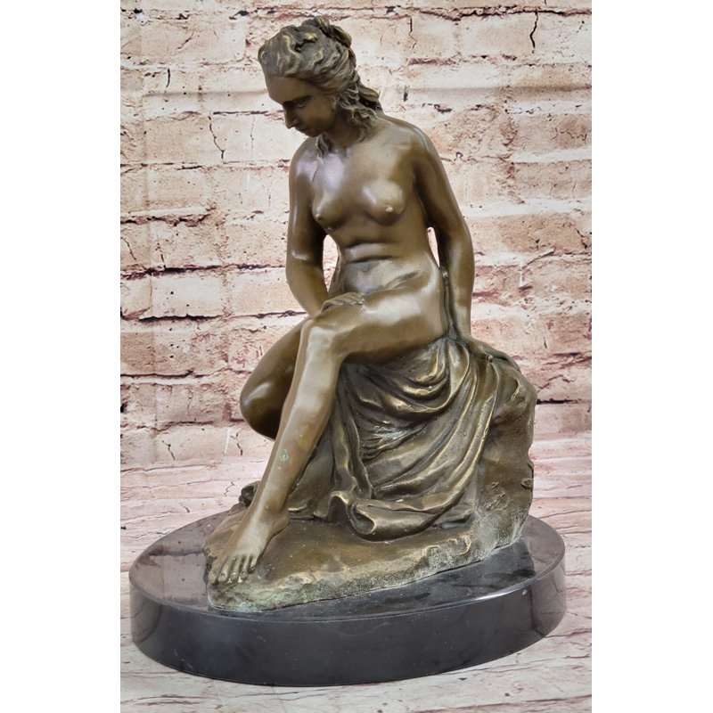 Figurines et sculptures Torria