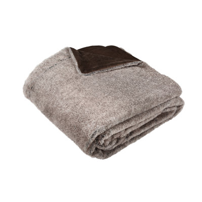 Corrèze Throw Blanket