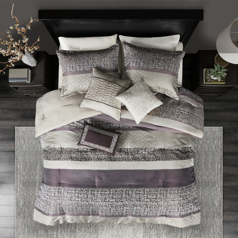 Literie de luxe pourpre très grand, motif à rayures, 3 coussins décoratifs, édredon 7 pièces lavable à la machine, 2 taies décoratives assorties, jupe de lit