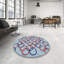 Tapis bleu à motif géométrique-23581876