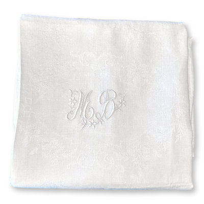Nappe Antique French Ivory
