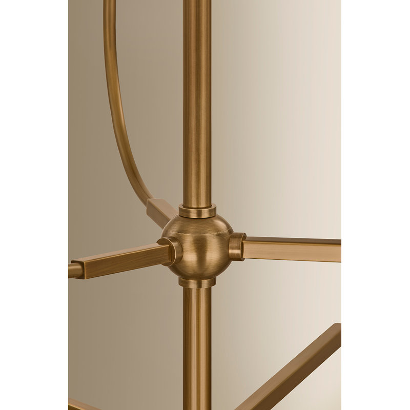 Teddy Chandelier, 42