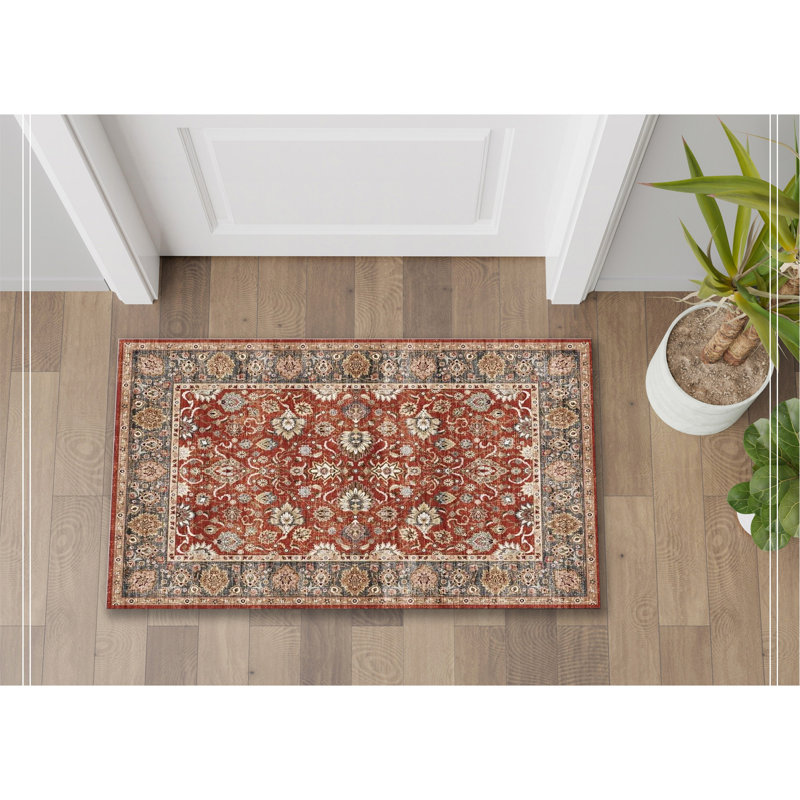 Accent Rug, Rectangle 2'6" x 3'10"