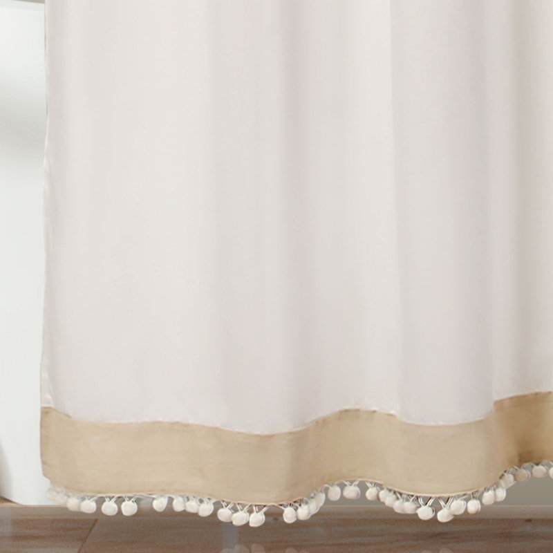 Rideau de douche simple Adelyn Pom Pom