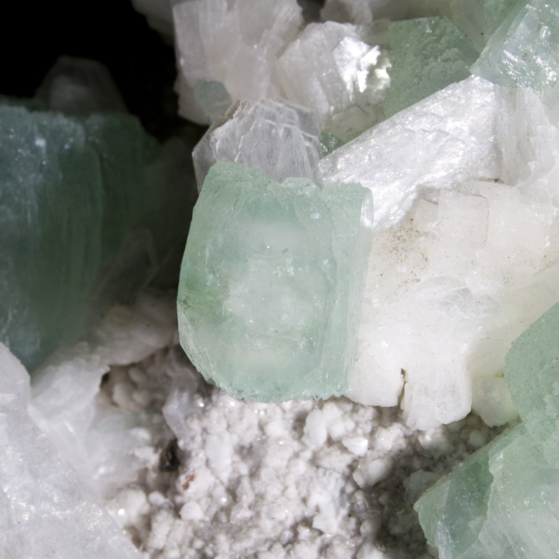 Agrim Landscape & Nature Crystal