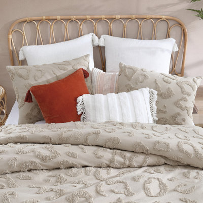  Chenille Leopard Comforter Set
