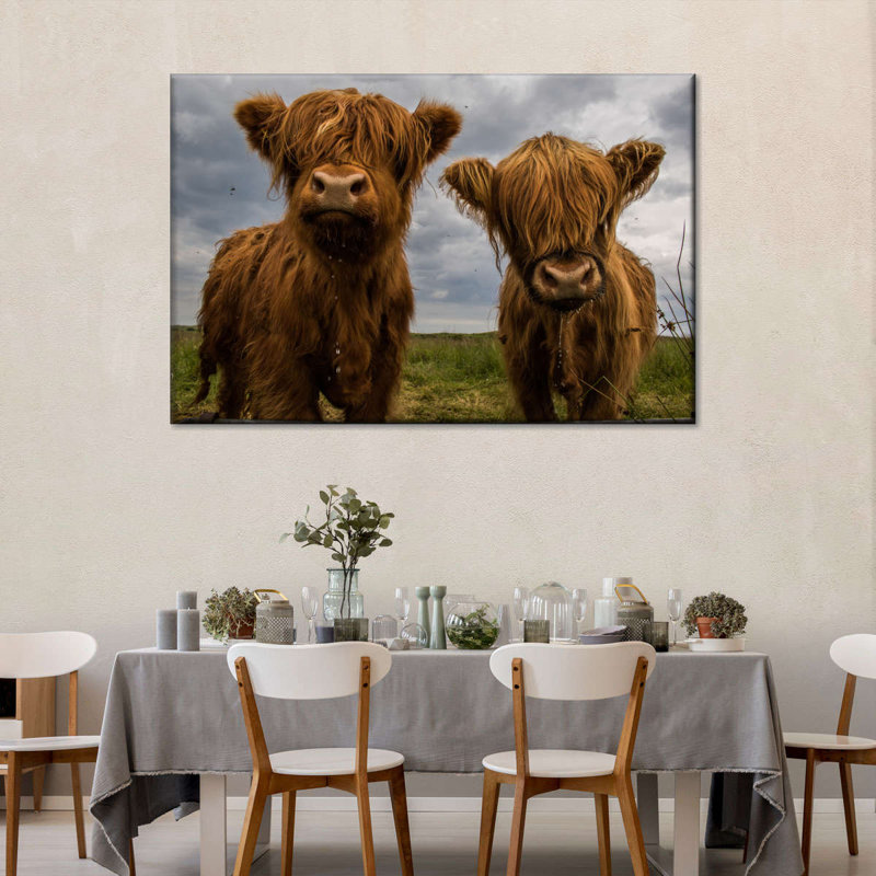 Sur toile, H 24 po x l 16 po x P 1,25 po