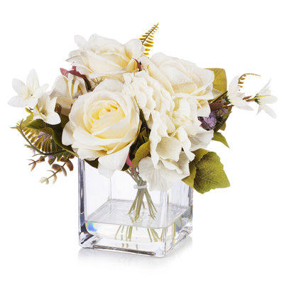Centre de table rose dans un vase