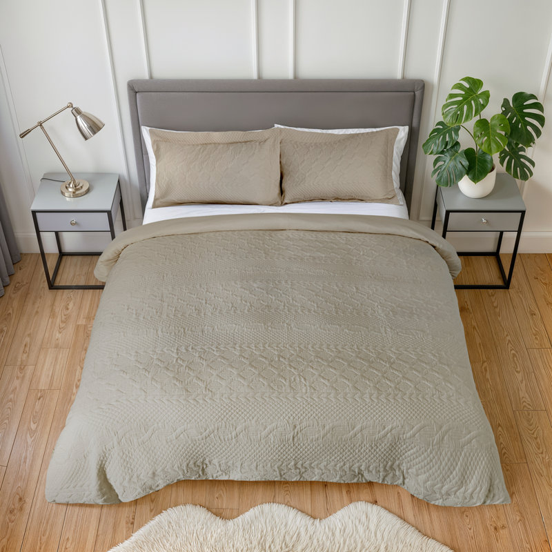 Aran - Elegant Quilted Duvet Set Polyester Geometric Duvet Cover Set with Pillowcases, Cream