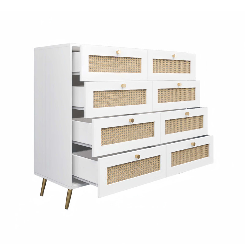 Commode 8 tiroirs de couleur blanche avec pieds en rotin et poignées dorées