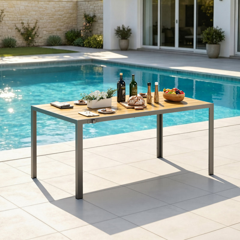 Table de salle à manger d'extérieur 59,5 po pour 6 personnes, table de salle à manger rectangulaire en bois avec cadre en métal, table de jardin toutes saisons pour l'extérieur, la cour, la terrasse et la pelouse
