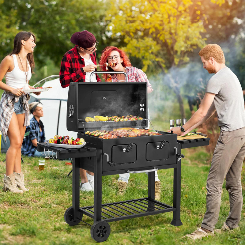 Barbecue au charbon 37,4 po avec deux tables d'appoint pliables