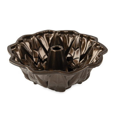 Nordic Ware Bundt® Harvest Leave Non-stick Fluted Cake Pan In Bronze