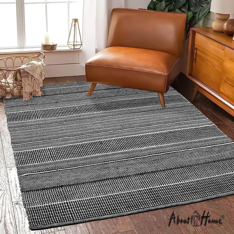 Hand Woven Indoor / Outdoor Area Rug, Rectangle 90 x 150cm
