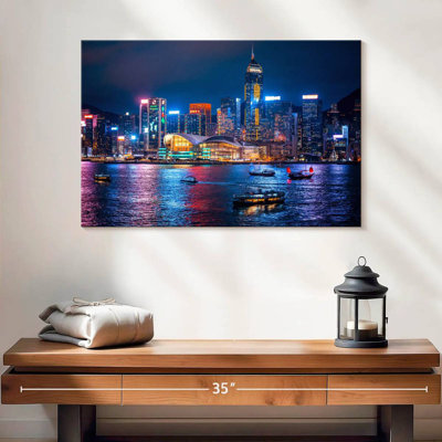 Nicci illuminée de la ville de Hongkong