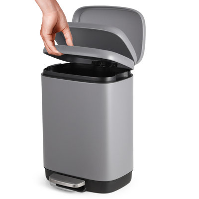 Poubelle intérieure 12 L en acier inoxydable anti-traces de doigts - Ouverture à pédale avec couvercle à fermeture douce - Seau intérieur amovible - Poubelle compacte pour cuisine, salle de bain, bureau, grise