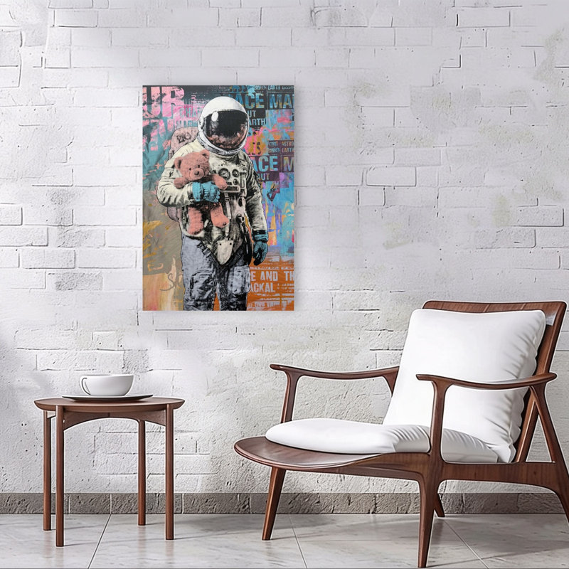 L'ours en peluche de l'astronaute - Affiche murale urbaine contemporaine, H 36 po x l 24 po