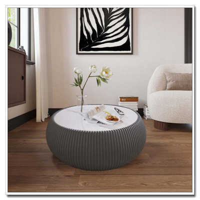 Table basse moderne en cuir fritté clair