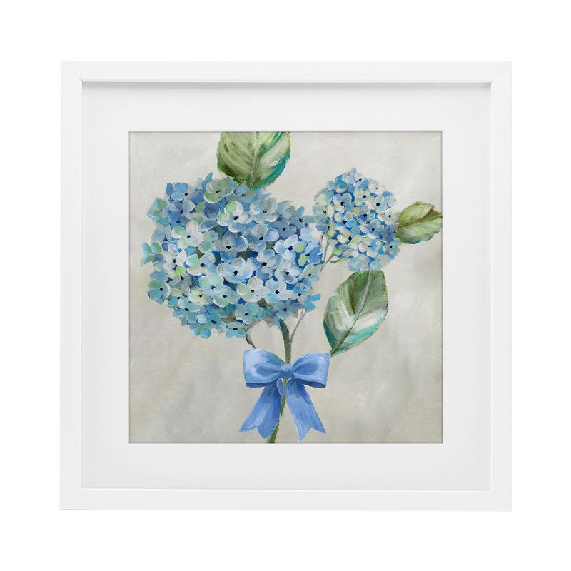 «Blue Bow Hydrangea Beauty», reproduction sous verre encadrée, design par Nan, H 13 po x l 13 po, Cadre blanc côtier