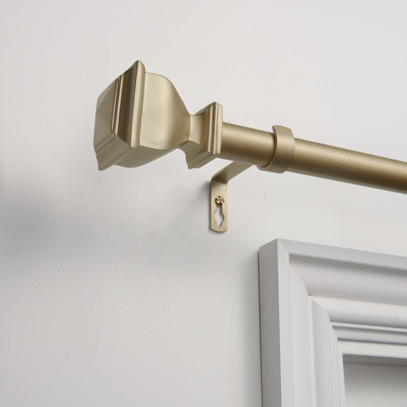 Gold Adjustable Iron Curtain Rod with Square Finials