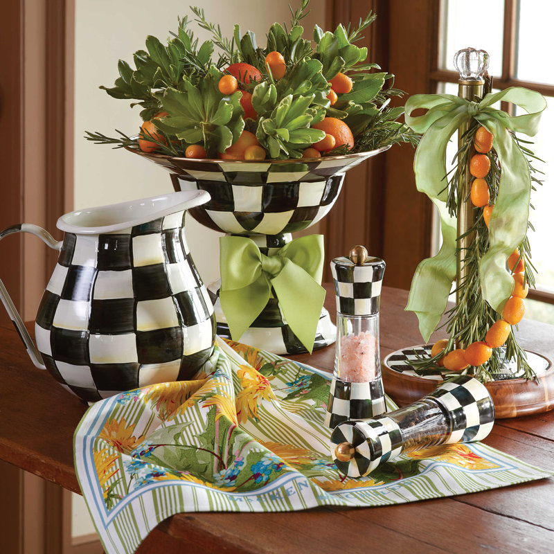 Check Pitcher, Black/White