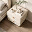 Table de chevet moderne en bois avec 2 tiroirs coulissants, design minimaliste avec détails en microfibre, petite table de chevet pour la chambre à coucher