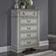 Ensemble de lit-bateau tapissier, commode et miroir, commode et deux tables de chevet Exmouth-977197256