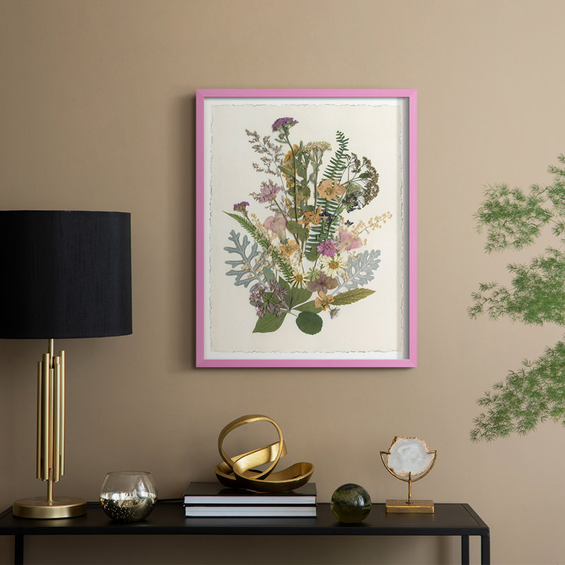 Organic Bouquet I, reproduction encadrée - bois massif, H 30 po x l 24 po, Rose