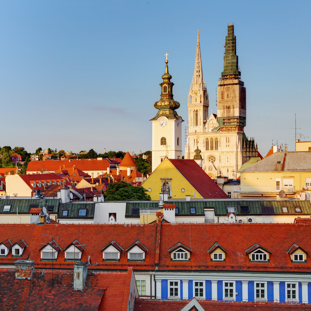 Zagreb von MaxFrost - Kunstdrucke auf Leinwand