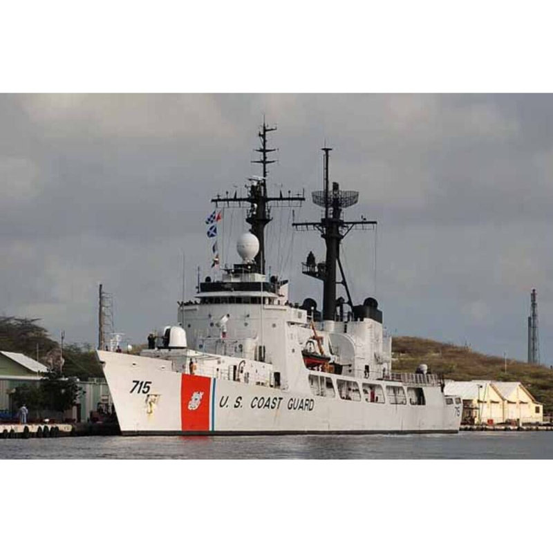 Modèle de navire USCG Hamilton WHEC-715, H 10 po x l 30 po x P 5 po