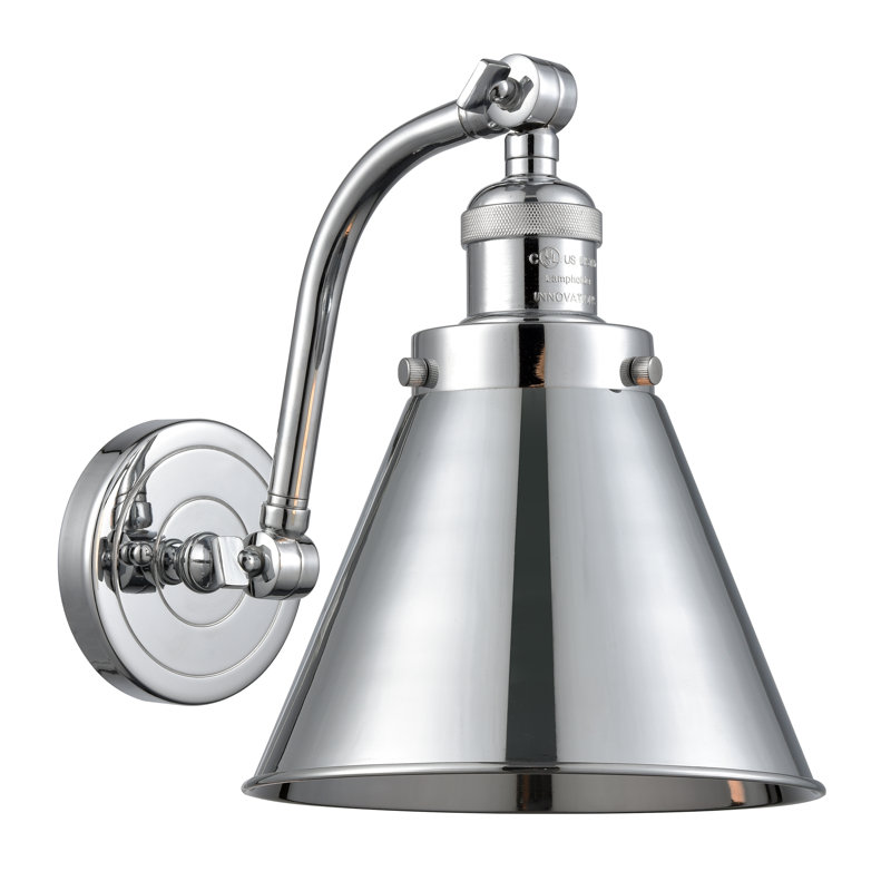 Applique murale en acier Donovan, Ampoule incandescente rétro de 60 watts, Chrome poli, Chrome poli