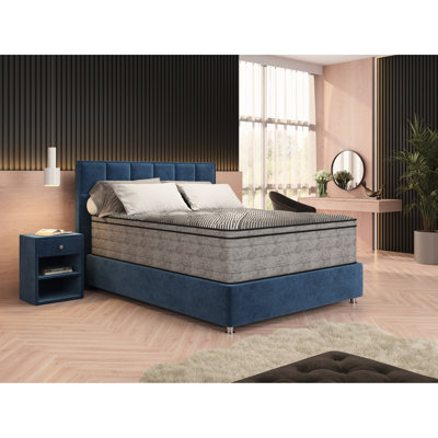 Matelas pour grand lit de 15 po - Pure Ice Ultra pour une nuit de sommeil fraîche et confortable. 2 po avec ressorts enveloppés sur le pourtour à mouvement réduit et mouvement du corps en cuivre, gel, argent et graphite. Réglable. Fabriqué aux États-Unis